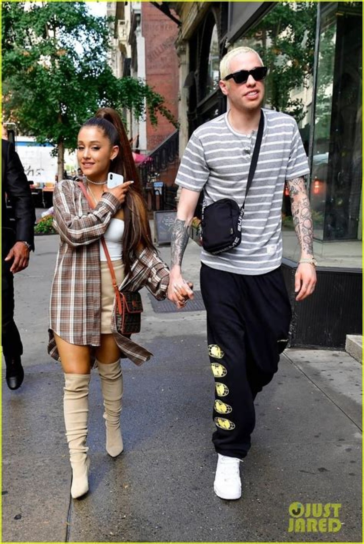 Ariana Grande Is Wrong About Pete Davidson's 'Butthole Eyes'