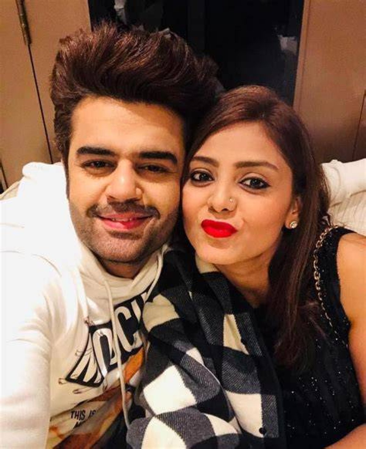 Manish Paul- Net Worth, Wife, Age, Height, Career, Children ·