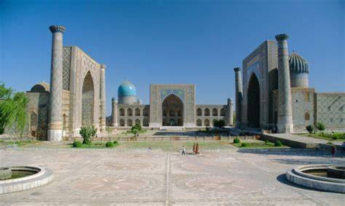 Noblest Public Square in the World? a History of Cities in 50 Buildings, Day 7